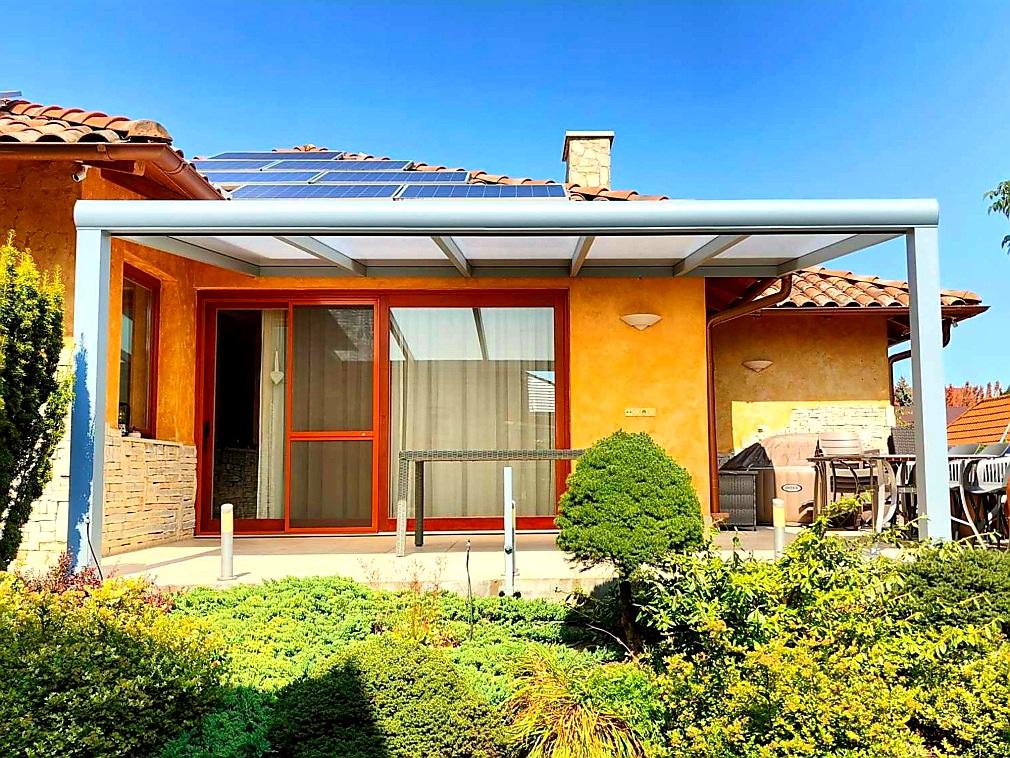 HLINÍKOVÁ PERGOLA MB LINE COVERNIT KRÉMOVÁ - 406 x 250 cm