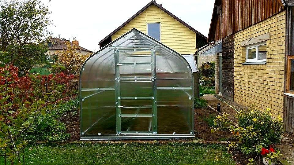 ZAHRADNÍ SKLENÍK COVERTEC STANDARD - 4,0 x 2,5 m - PC 4 mm