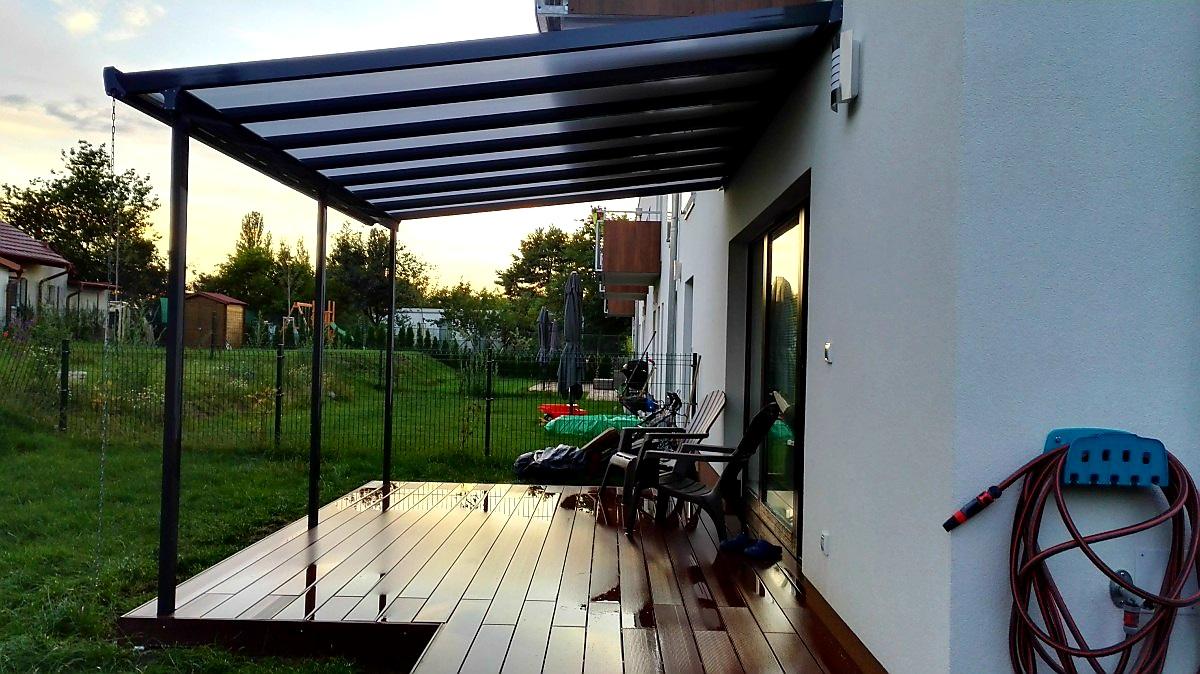 TERASOVÉ PRKNO WPC GUTTADECK STRONG DARK GREY - 14 x 2 x 290 cm