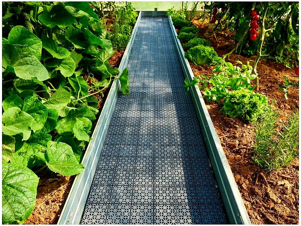 TERASOVÁ DLAŽDICE EASYGRID COVERNIT TERAKOTA - 30 x 30 x 1,2 cm