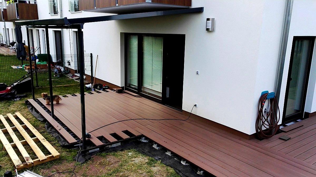 TERASOVÉ PRKNO WPC GUTTADECK STRONG DARK GREY - 14 x 2 x 290 cm