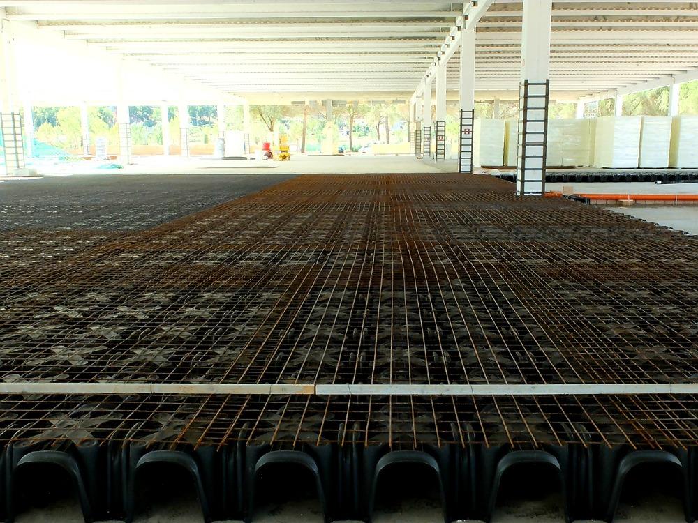 ZTRACENÉ BEDNĚNÍ IGLÚ DALIFORM H 20 - 50 x 50 cm