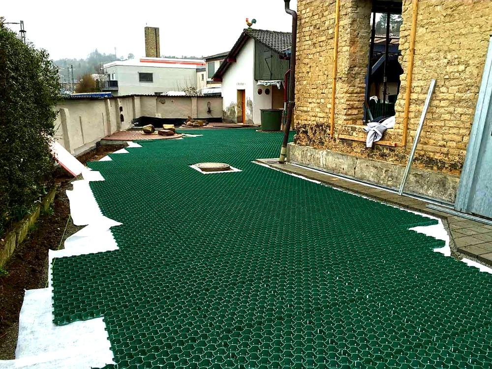 ZATRAVŇOVACÍ TVÁRNICE COVERGRID PUZZLE ČERNÁ - 50 x 50 x 6,2 cm