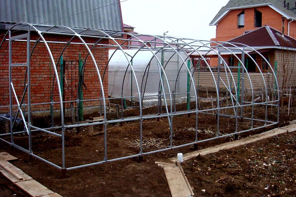 ZAHRADNÍ SKLENÍK AGRUS - 2,0 x 3,0 m - PC 4 mm