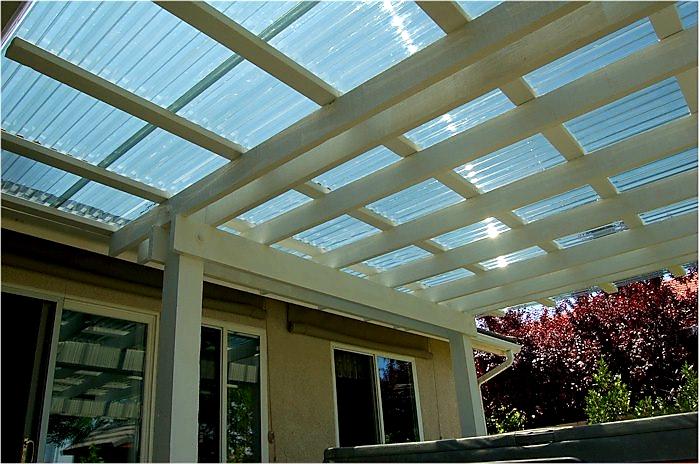 VLNITÁ DESKA GUTTAGLISS PVC BRONZ - 2,0 x 0,9 m - 1,8 m2