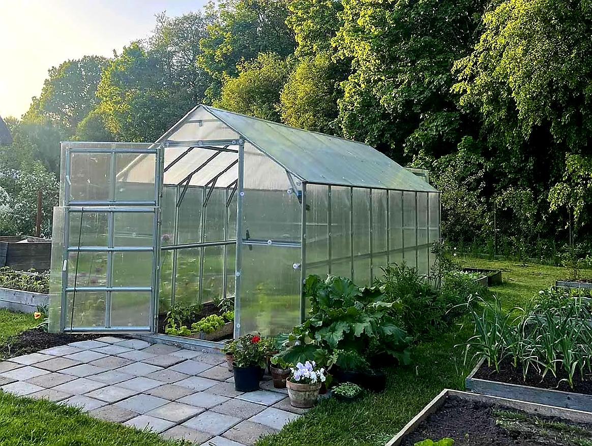 ZAHRADNÍ SKLENÍK GARDENTEC H - 5,17 x 2,35 m - PC 6 mm