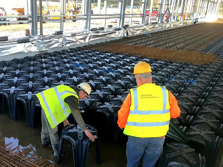 ZTRACENÉ BEDNĚNÍ IGLÚ DALIFORM H 27 - 50 x 50 cm