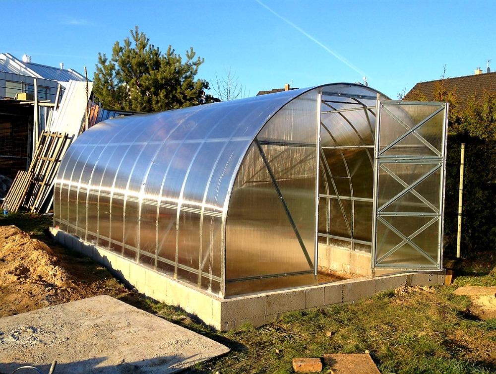 ZAHRADNÍ SKLENÍK 2 DUM VOLYA LLC - 12 x 3,0 m - PC 4 mm