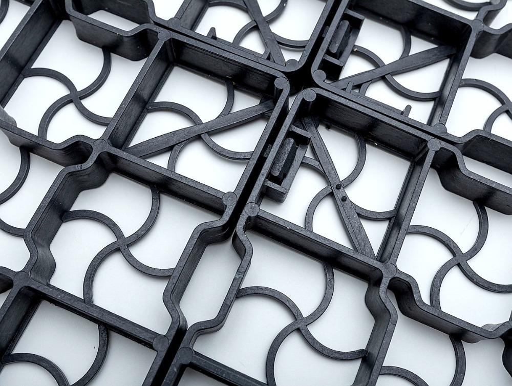 ZATRAVŇOVACÍ TVÁRNICE COVERGRID G25 ČERNÁ - 41,5 x 41,5 x 2,5 cm