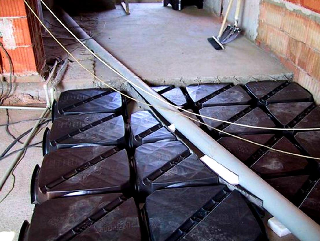 ZTRACENÉ BEDNĚNÍ IGLÚ DALIFORM H 27 - 50 x 50 cm