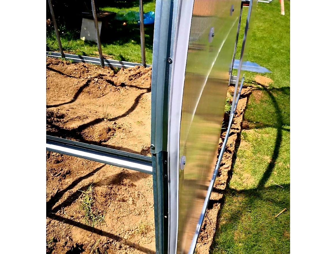 UNIVERZÁLNÍ TĚSNĚNÍ ZAHRADNÍCH SKLENÍKŮ GARDENTEC