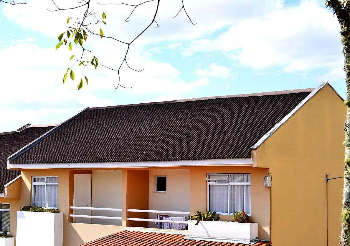 VLNITÁ STŘEŠNÍ DESKA ONDULINE BASE HNĚDÁ - 2,0 x 0,85 m - 1,7 m2