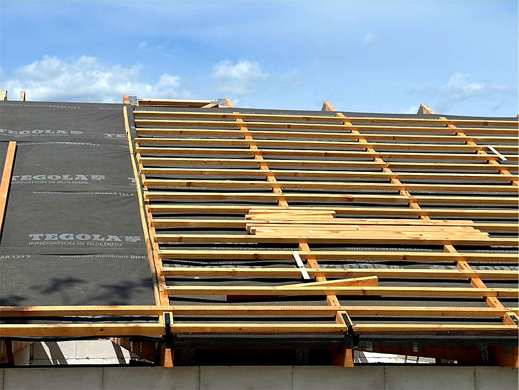 PODSTŘEŠNÍ FÓLIE DIFBAR 135 S - 1,5 x 12,5 m - 18,75 m2