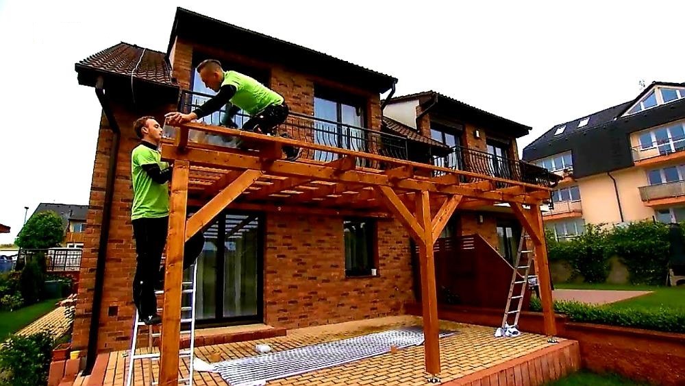 GUTTAGLISS - PROSVĚTLOVACÍ STŘEŠNÍ PLASTOVÉ KRYTINY