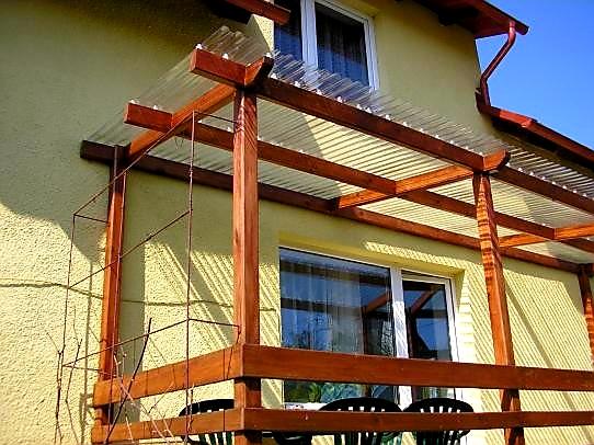 VLNITÁ DESKA GUTTAGLISS PVC BRONZ - 3,0 x 0,9 m - 2,7 m2