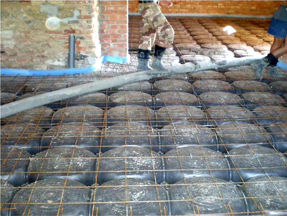 ZTRACENÉ BEDNĚNÍ IGLÚ DALIFORM H 27 - 50 x 50 cm