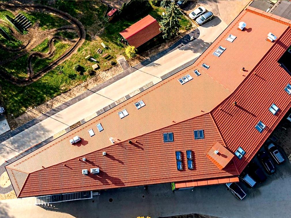 PLECHOVÁ STŘEŠNÍ KRYTINA CLASSIC TILE COVERNIT ČERVENÁ - 120 x 120 cm - 1,44 m2