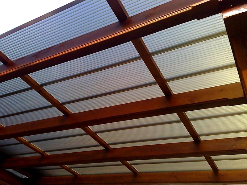 KOMŮRKOVÝ POLYKARBONÁT GUTTAGLISS DUAL BOX 10 BRONZ - 2,0 x 2,1 - 4,2 m2