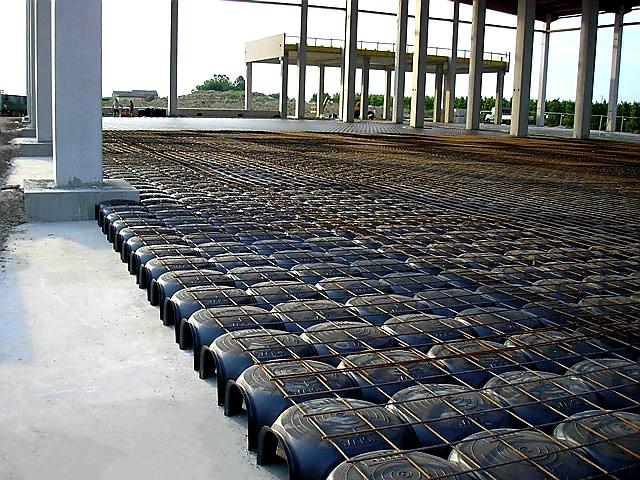 ZTRACENÉ BEDNĚNÍ IGLÚ DALIFORM H 27 - 50 x 50 cm