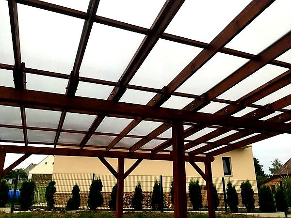 KOMŮRKOVÝ POLYKARBONÁT MARLON TW 10 ČIRÁ - 4,0 x 2,1 m - 8,4 m2